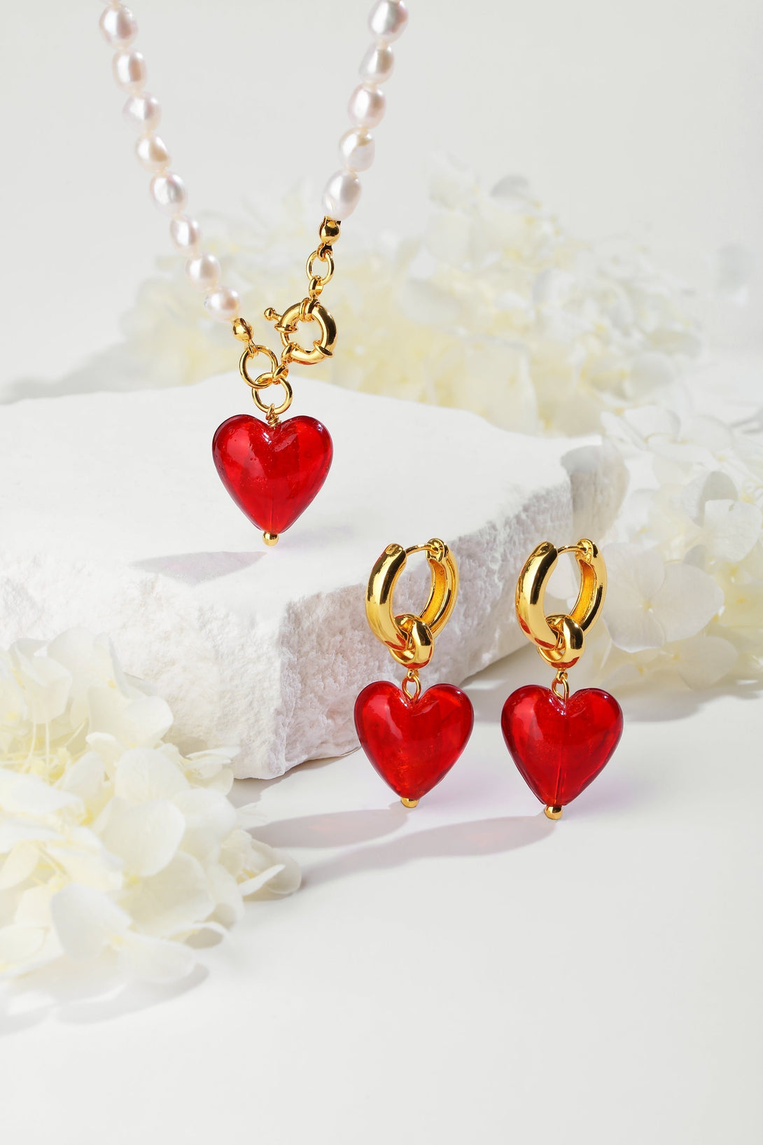 Esmée Red Glaze Heart Pendant Pearl Necklace - Classicharms