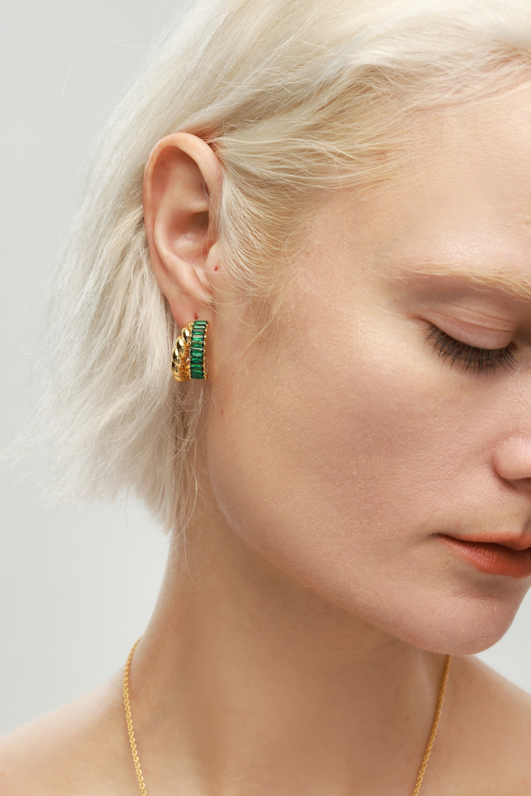 Emerald Twisted Hoop Earrings - Classicharms