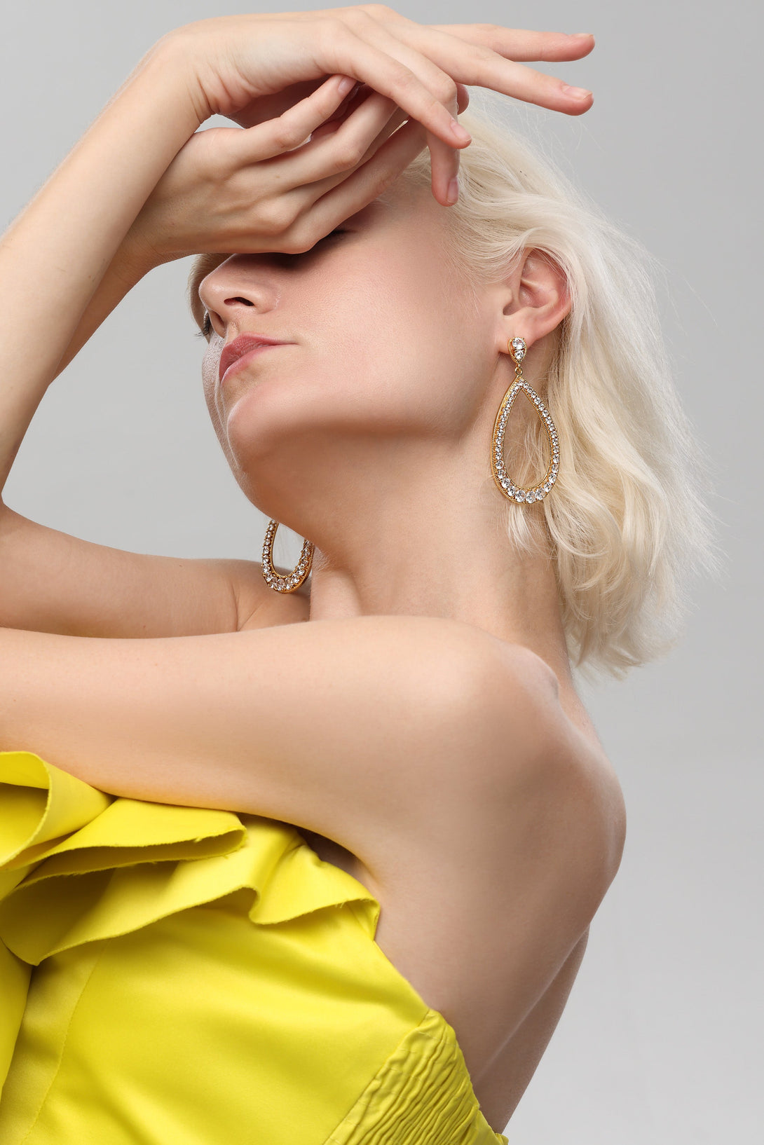 Gold Artisanal Pavé Hollow Teardrop Earrings - Classicharms