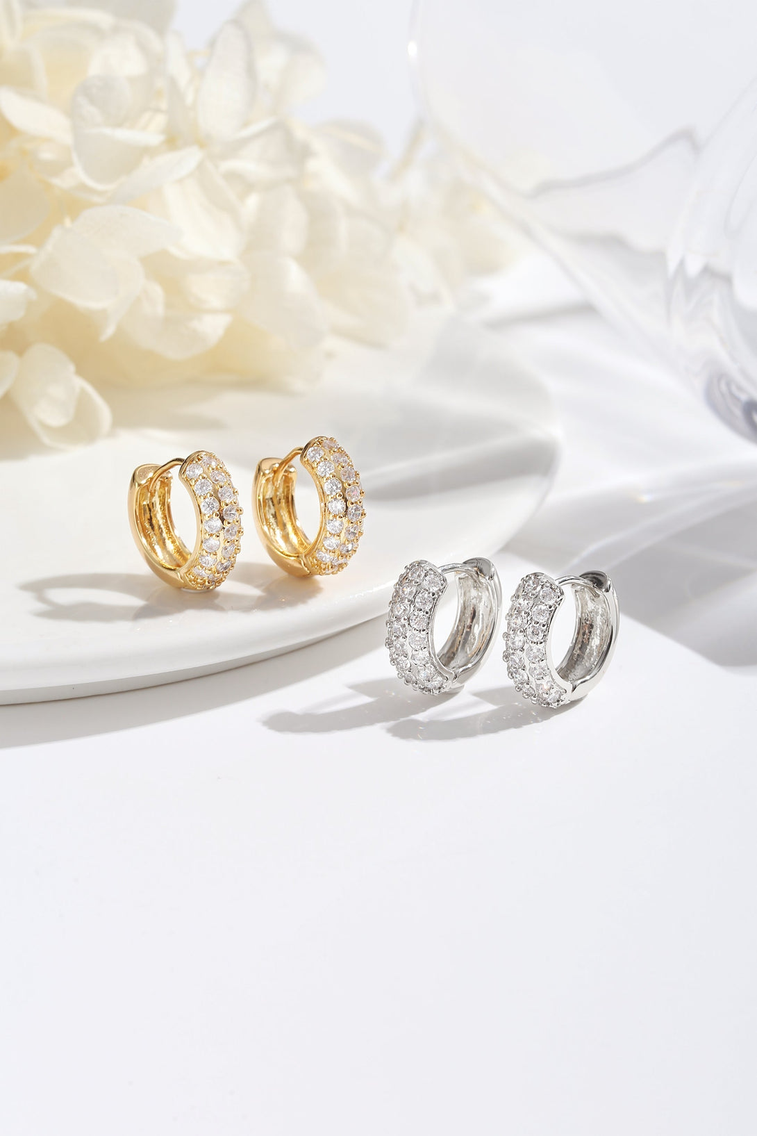 Gold Simple Diamond Huggie Hoop Earrings - Classicharms