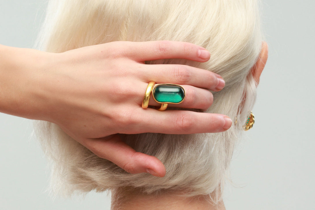 Vintage Inspired Emerald Green Cocktail Ring - Classicharms