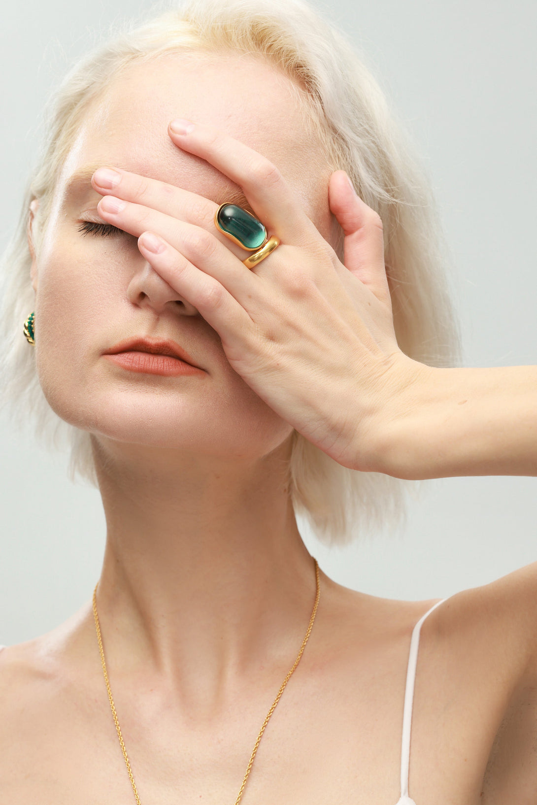 Vintage Inspired Emerald Green Cocktail Ring - Classicharms